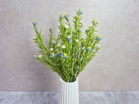 Ramo mini florcitas y hojas verdes 